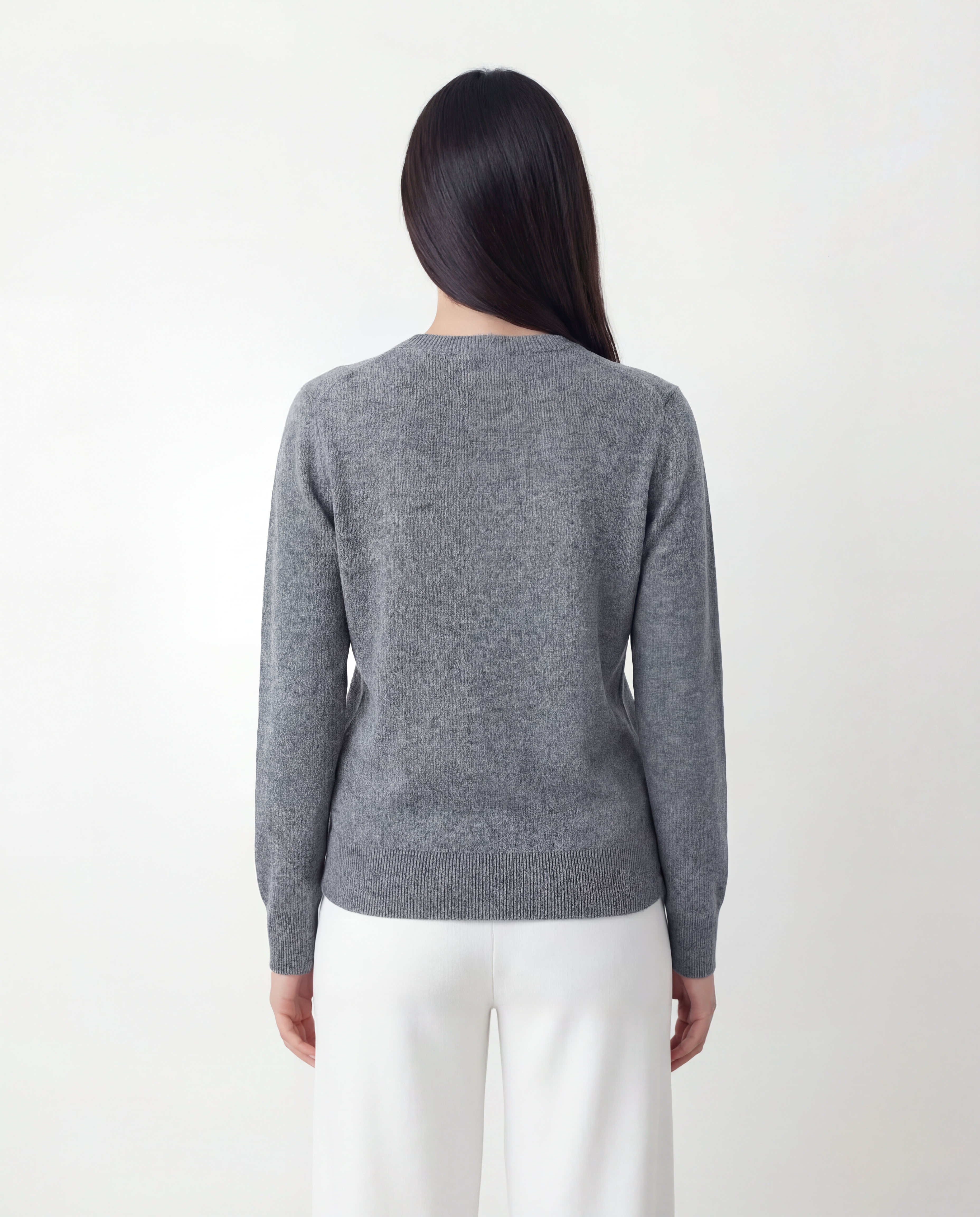 The Classic Women's Crewneck Cashmere Sweater